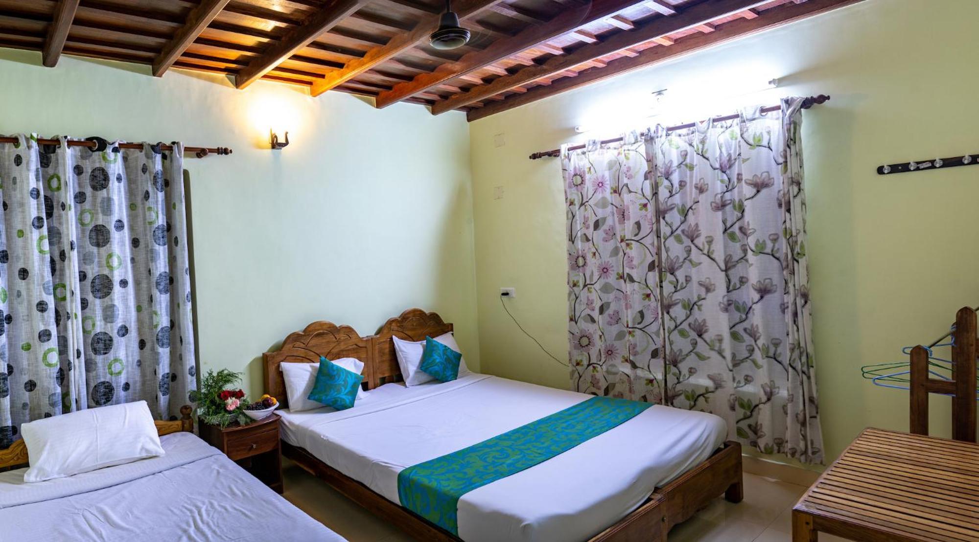 Kalpavanam Heritage Resort Thekkady Oda fotoğraf